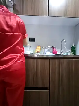 coral smitth online show from October 27, 2025, 3:02 pm