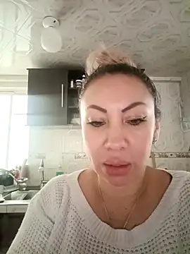 coral smitth online show from April 15, 2026, 7:58 pm