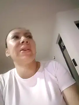 coral smitth online show from October 20, 2025, 6:52 pm