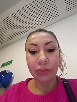 coral smitth online show from September 24, 2025, 1:50 pm