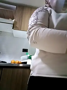 coral smitth online show from October 31, 2025, 6:26 pm