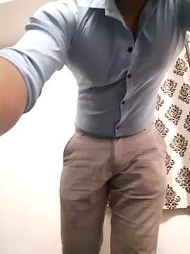 Guyinshortss online show from February 20, 2026, 7:27 pm