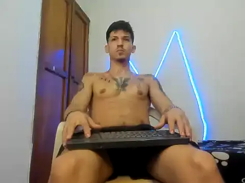 Snapshot of MasterSEX420 chatting on February 8, 2026, 10:29 pm MasterSEX420 online show from February 8, 2026, 10:29 pm