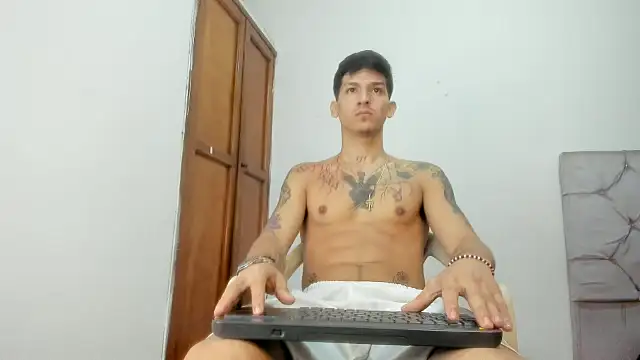 Snapshot of MasterSEX420 chatting on February 20, 2026, 1:13 pm MasterSEX420 online show from February 20, 2026, 1:13 pm