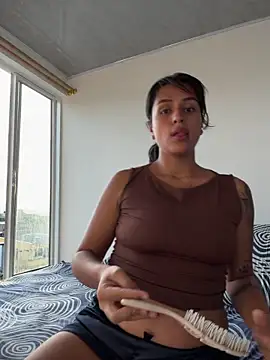 Snapshot of EmmaTorres_ chatting on July 15, 2026, 10:50 pm EmmaTorres online show from July 15, 2026, 10:50 pm