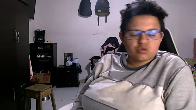 tatsumi nao online show from November 15, 2025, 12:58 am