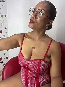 AdelaHaneix online show from April 11, 2026, 5:48 am