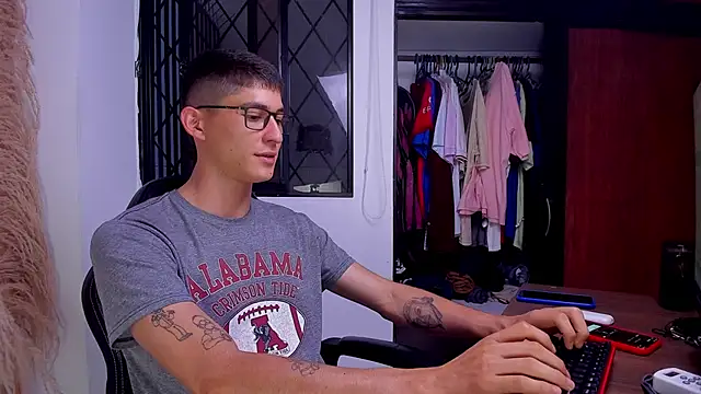 Snapshot of Jaack_str chatting on November 21, 2025, 10:42 pm Jaack str online show from November 21, 2025, 10:42 pm