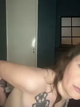 Snapshot of EmmaXXX666 chatting on February 20, 2025, 3:41 pm EmmaXXX666 online show from February 20, 2025, 3:41 pm