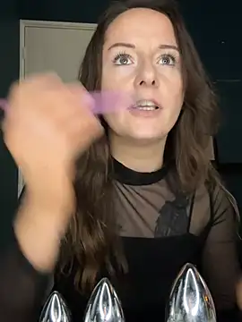 Snapshot of EmmaXXX666 chatting on February 3, 2025, 11:53 am EmmaXXX666 online show from February 3, 2025, 11:53 am