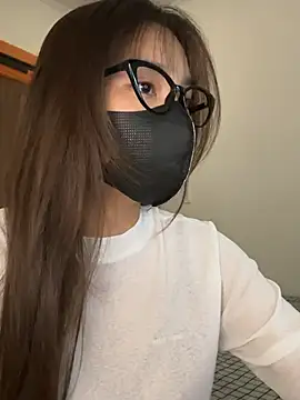 Lilisa miu online show from May 20, 2026, 4:48 pm