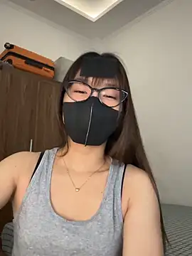 Lilisa miu online show from May 24, 2026, 4:07 pm