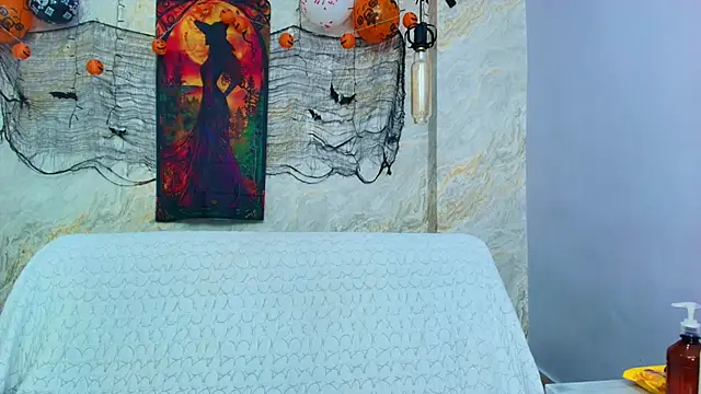 Mia candy 0 online show from October 30, 2025, 12:03 pm