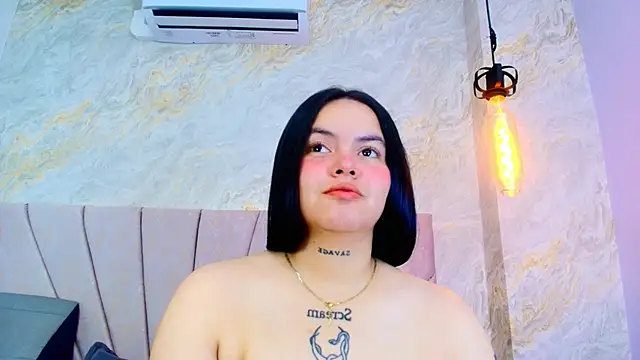 Snapshot of Mia_candy_0 chatting on June 30, 2026, 12:05 pm Mia candy 0 online show from June 30, 2026, 12:05 pm