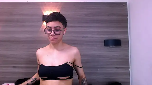 Cutie Shy  online show from March 22, 2025, 4:58 pm