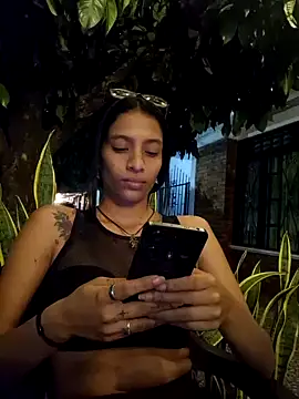 Snapshot of lily_sk chatting on January 20, 2025, 2:01 am lily sk online show from January 20, 2025, 2:01 am