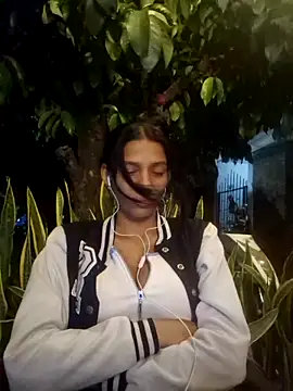 Snapshot of lily_sk chatting on February 15, 2025, 3:52 am lily sk online show from February 15, 2025, 3:52 am