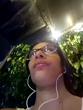 Snapshot of lily_sk chatting on February 3, 2025, 11:36 pm lily sk online show from February 3, 2025, 11:36 pm