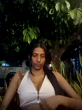 Snapshot of lily_sk chatting on February 15, 2025, 12:48 am lily sk online show from February 15, 2025, 12:48 am