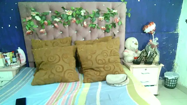 ValeriaTsx online show from December 14, 2025, 11:49 am