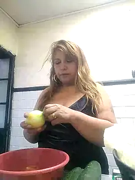 Kazsandraa online show from September 20, 2025, 10:37 pm