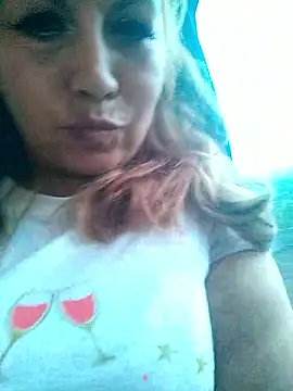 Kazsandraa online show from January 16, 2026, 4:22 pm