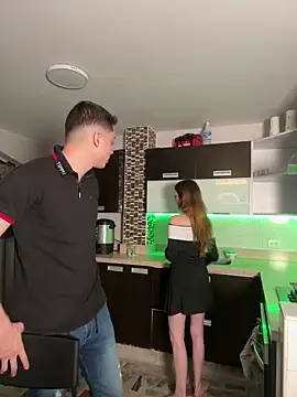 samantha kevin online show from December 14, 2025, 3:46 am