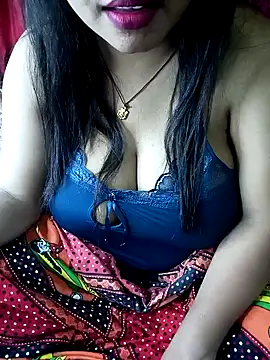 Snapshot of HEENA_022 chatting on January 29, 2025, 2:21 pm HEENA 022 online show from January 29, 2025, 2:21 pm