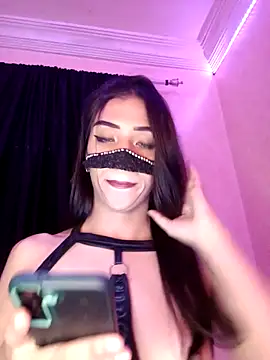 ---sophia--- online show from October 18, 2025, 10:50 am