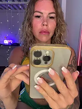 Lara Bergmann online show from June 2, 2026, 2:17 pm