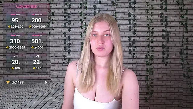 EmiliaDuchess online show from October 15, 2025, 10:12 am