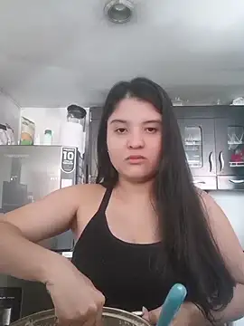 lilpervertgirl online show from December 4, 2025, 5:01 pm