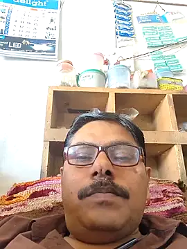 Snapshot of Srmotrs chatting on March 2, 2026, 6:25 am Srmotrs online show from March 2, 2026, 6:25 am