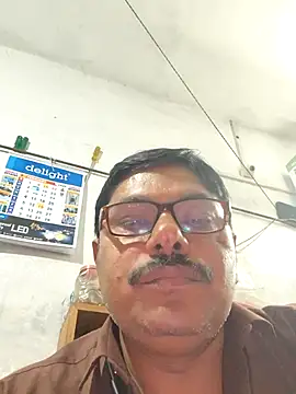 Snapshot of Srmotrs chatting on February 27, 2026, 2:17 pm Srmotrs online show from February 27, 2026, 2:17 pm