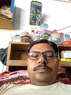 Snapshot of Srmotrs chatting on September 9, 2025, 8:24 am Srmotrs online show from September 9, 2025, 8:24 am