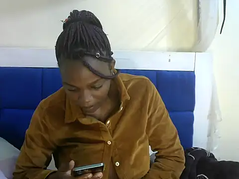 beauty petite online show from October 11, 2025, 5:52 am