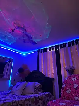 Snapshot of touchm_cockhard chatting on October 19, 2025, 8:33 pm touchm cockhard online show from October 19, 2025, 8:33 pm