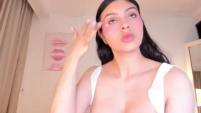 Snapshot of halseycox___ chatting on July 15, 2026, 5:47 am halseycox online show from July 15, 2026, 5:47 am