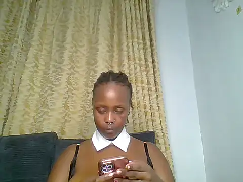 Snapshot of Miss_Amani chatting on October 2, 2025, 1:20 am Miss Amani online show from October 2, 2025, 1:20 am