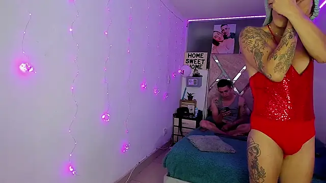 Snapshot of parejacaliente20154 chatting on February 24, 2026, 11:11 am parejacaliente20154 online show from February 24, 2026, 11:11 am