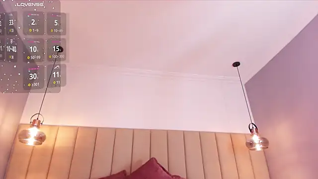 Leamonroe   online show from February 20, 2025, 10:48 am