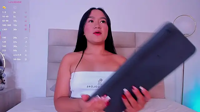 AngelyRosse1 online show from October 7, 2025, 3:40 am