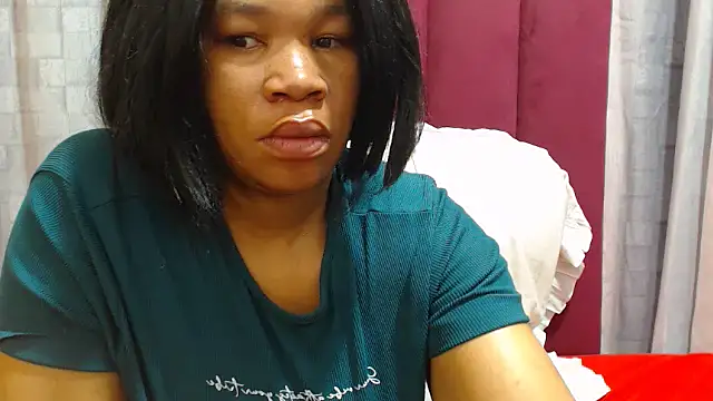 YELLOWBUSTYMELLONS online show from December 10, 2024, 5:28 am