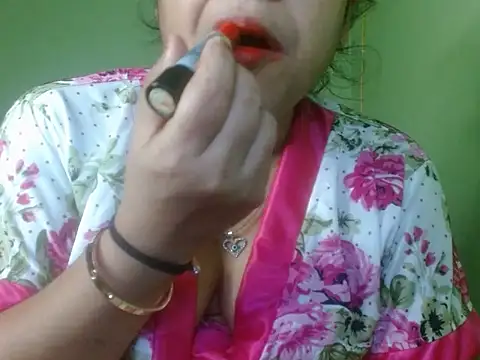 LOVERIAKOL online show from March 25, 2026, 7:02 pm