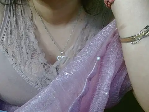 Snapshot of LOVERIAKOL chatting on February 18, 2026, 6:15 pm LOVERIAKOL online show from February 18, 2026, 6:15 pm