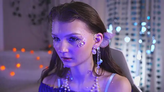 CindyGarrison online show from November 1, 2025, 1:34 am