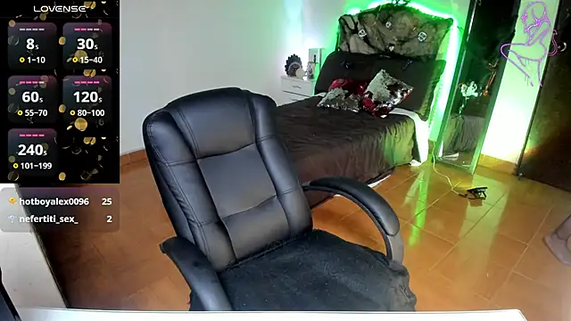 vampirellaa crazy  online show from October 9, 2025, 5:19 am