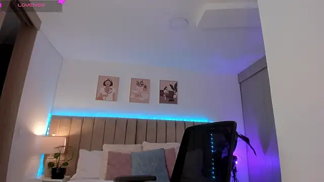 Victoria romanox online show from October 5, 2025, 3:36 pm