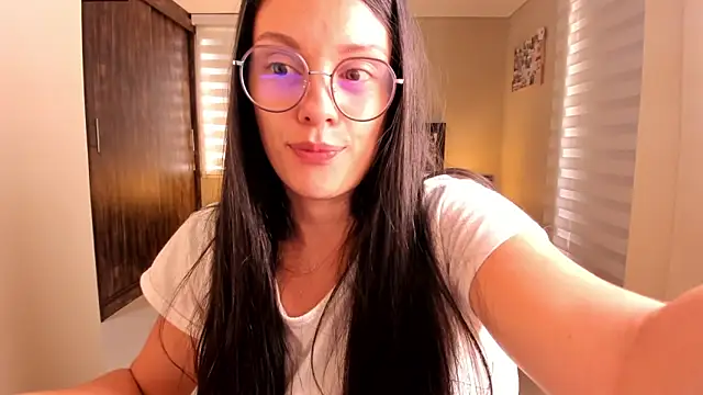 Snapshot of anabel_025 chatting on March 18, 2025, 3:44 pm anabel 025 online show from March 18, 2025, 3:44 pm