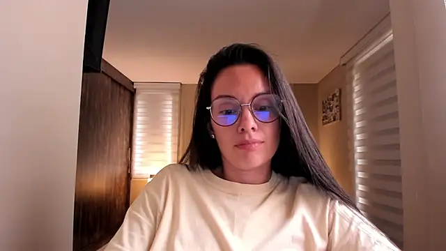 Snapshot of anabel_025 chatting on March 5, 2025, 8:10 pm anabel 025 online show from March 5, 2025, 8:10 pm